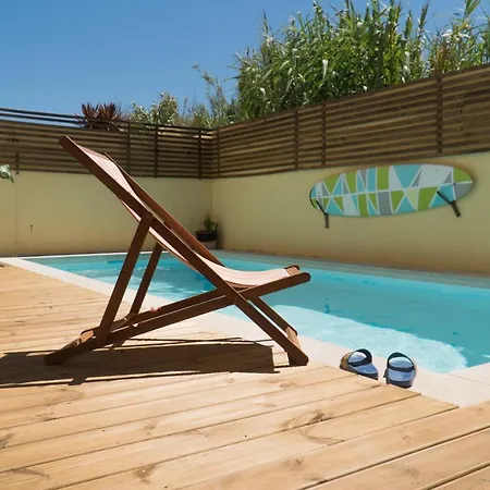 Ferrel Surf House *