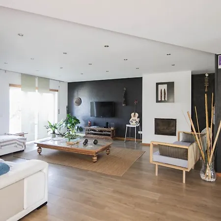 Ferrel Surf House Ostello *
