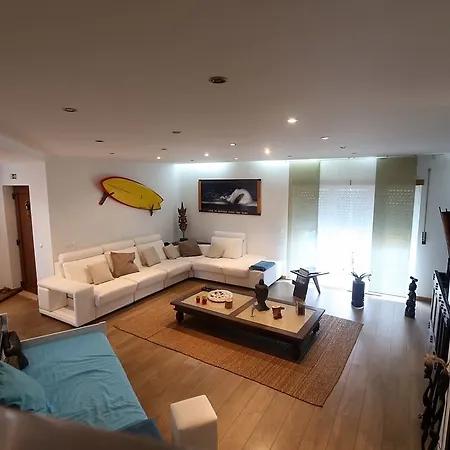 Ferrel Surf House Albergue